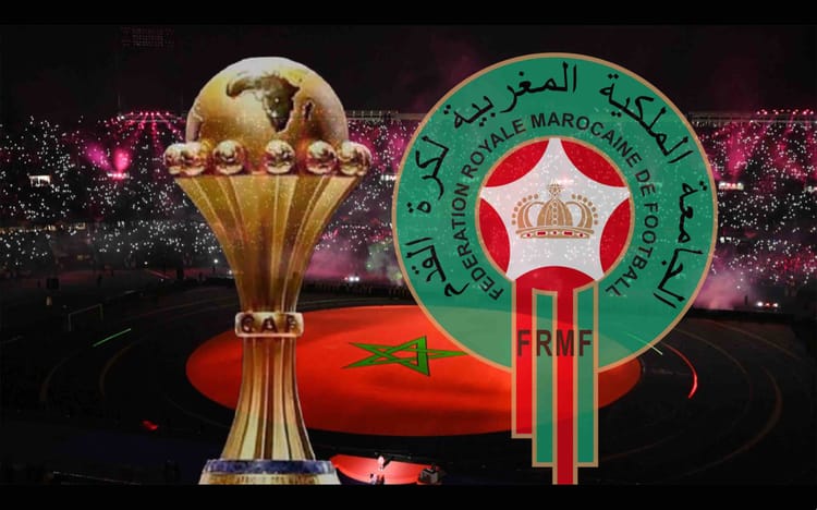 CAN 2025 : la France annonce son aide au Maroc Trophée de la CAN 2025 avec logo de la Fédération Royale Marocaine de Football.