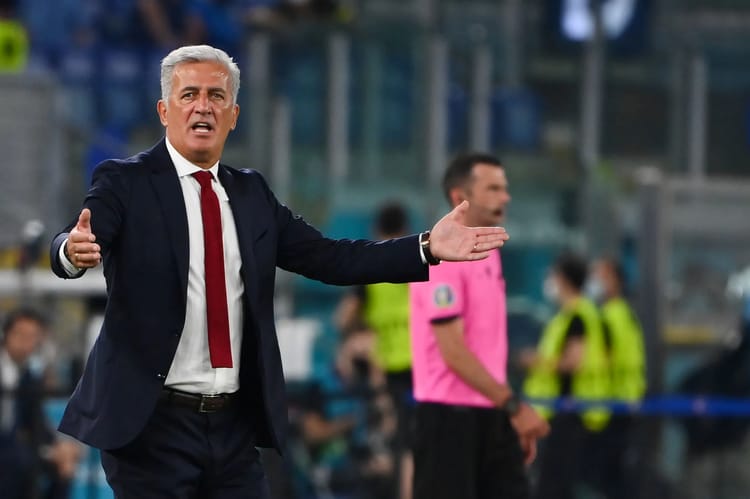 Vladimir Petkovic, nouveau sélectionneur de l'équipe d'Algérie, lors d'un match.