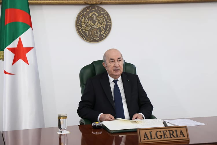 L' Algérie brise le silence sur les abus de pouvoir de l'Union Africaine Le président algérien s'exprime lors d'une réunion officielle.