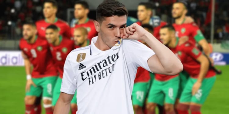 Urgent ! Le Real Madrid établit le prix de Brahim Diaz Brahim Diaz célèbre avec l'équipe du Real Madrid lors d'un match.