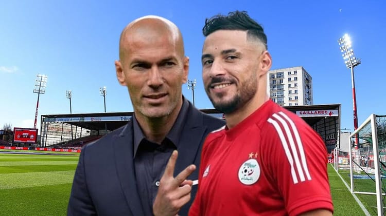 Belaïli , se réfère à Zidane pour se défendre Belaïli en maillot rouge avec Zidane au stade.