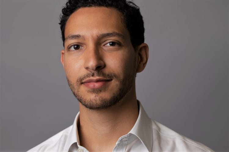 Amir Lebdioui, universitaire algérien, portrait professionnel.