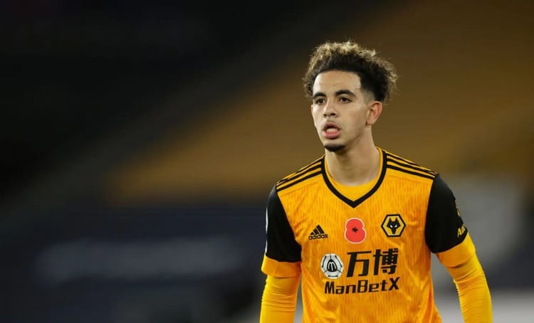 Rayan Ait-Nouri, joueur de Wolverhampton, lors d'un match important.