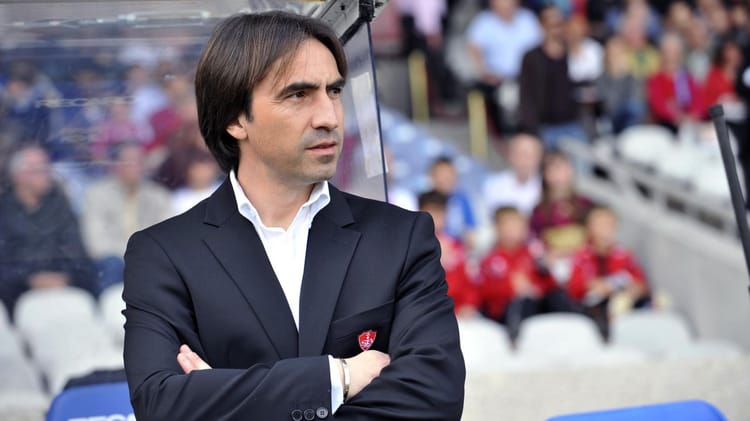 Corentin Martins, nouveau coach du CR Belouizdad lors d'un match.