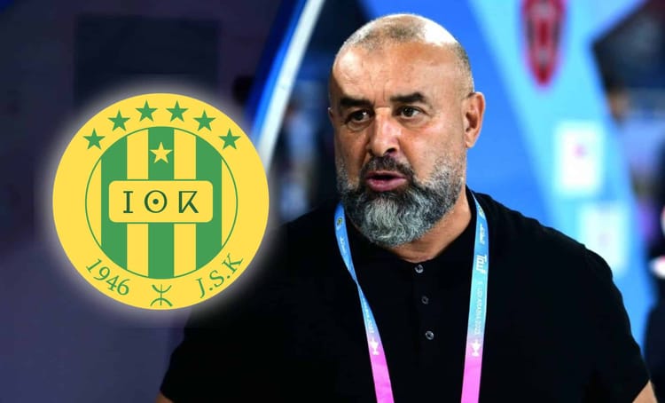 Abdelhak Benchikha se réjouit du mercato réalisé par la JSK : la saison s'annonce tonitruante du côté du club Kabyle Abdelhak Benchikha lors d'une conférence de presse JSK.