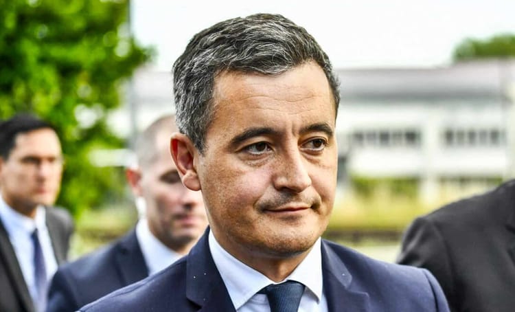 Gérald Darmanin, homme politique français, en déplacement officiel.