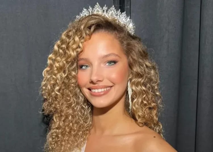 Sabah Aib, candidate Miss Nord-Pas-de-Calais, en lice pour Miss France 2025.