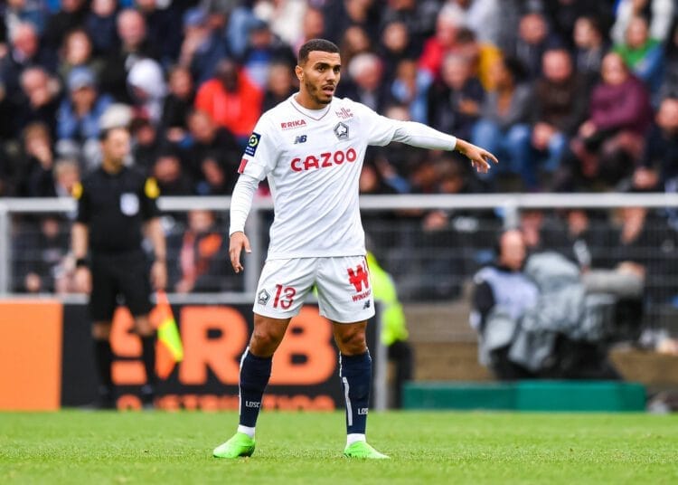 Akim Zedadka : un talent algérien laissé de côté au LOSC Akim Zedadka joueur algérien du LOSC sur le terrain de football.