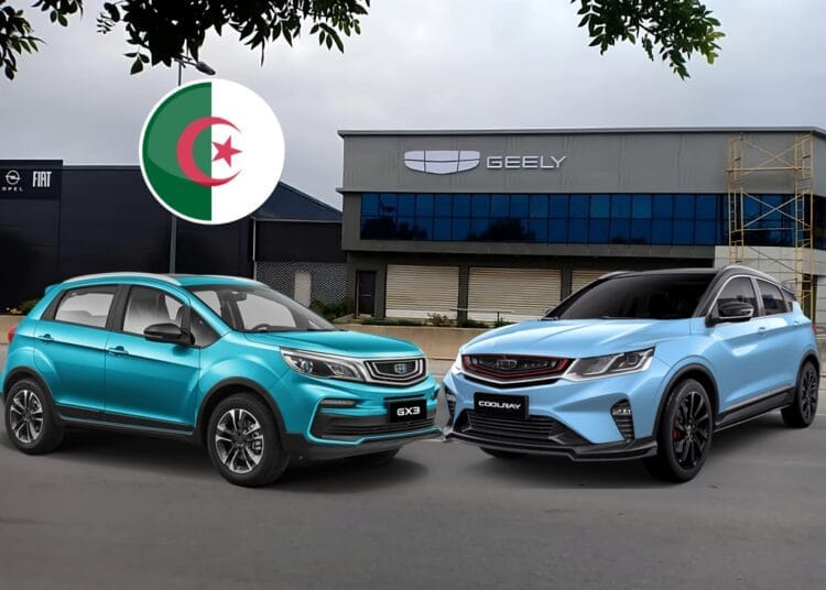 Deux voitures Geely devant le showroom Geely Algérie.
