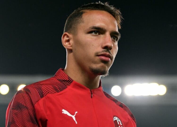 Enfin! Le retour d’Ismaël Bennacer annoncé pour ... Ismaël Bennacer portant le maillot de l'AC Milan lors d'un match.