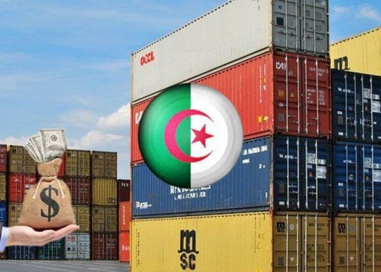 Urgent! L’Algérie dément formellement la rumeur de suspension commerciale avec la France Conteneurs de fret avec drapeau algérien et logo de la Tunisie.