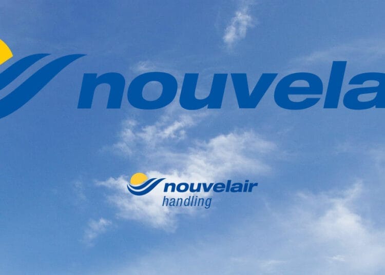 Logo de Nouvelair avec le soleil et le ciel bleu.