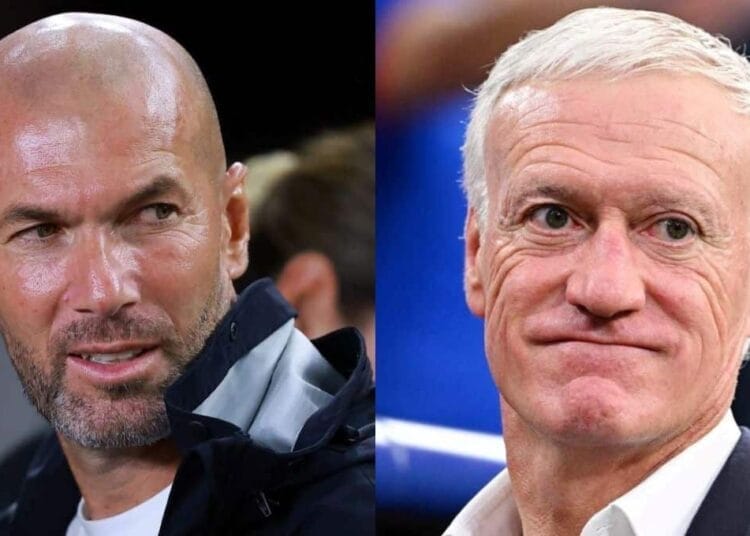Zinédine Zidane bientôt sélectionneur des Bleus ? C'est la nouvelle sensationnelle du moment... Zinédine Zidane et Didier Deschamps lors d'une rencontre sportive.