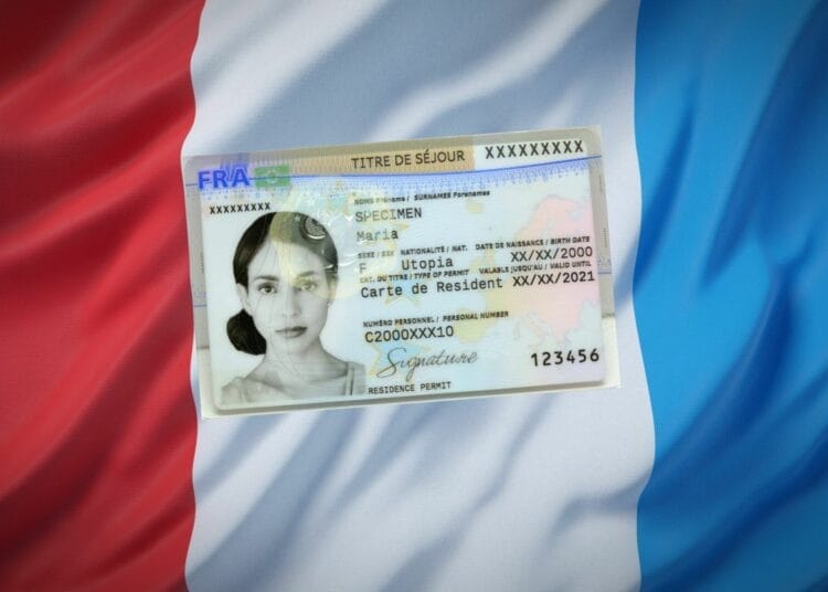 Un exploit retentissant! Une Algérienne obtient gain de cause et décroche son titre de séjour Expulsion Choquante d'un Titulaire d'un Titre de Séjour en France