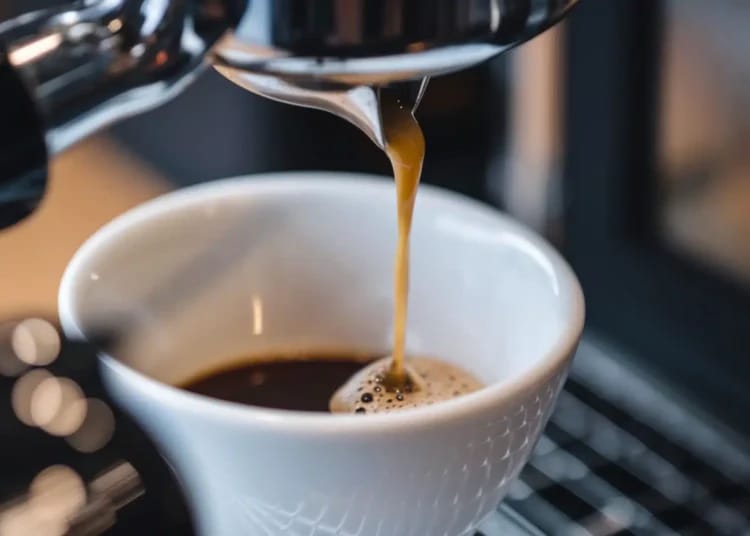 Le prix de la tasse de café en Algérie : le ministre du Commerce tire la sonnette d'alarme café