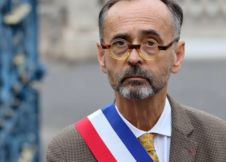 France : Ce maire risque 5 ans de prison à cause d'un Algérien france
