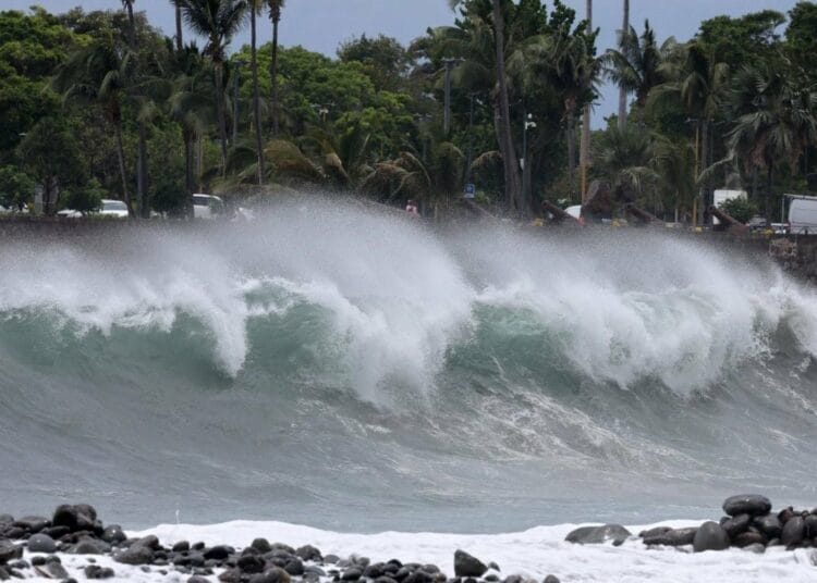 Alerte rouge jusqu’au 30 juillet : des vagues de 2,5 mètres menacent les côtes selon l’ONM Alerte rouge jusqu’au 30 juillet : des vagues de 2,5 mètres menacent les côtes selon l’ONM