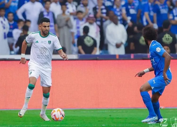 Riyad Mahrez : son geste inattendu affole le Maroc