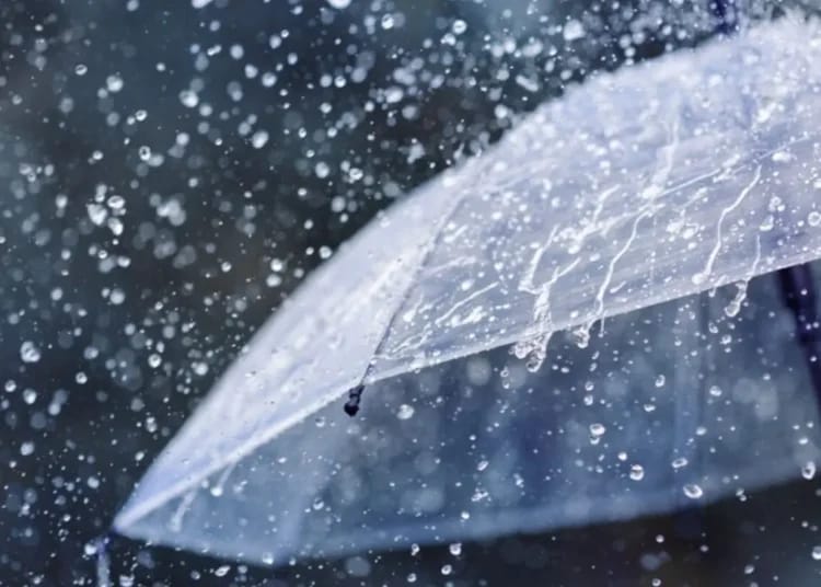 Alerte Météo Algérie : Pluies, orages et vents violents frappent le pays ce week-end !