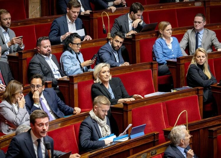 Accord France-Algérie : ce vote surprise qui divise l'Assemblée