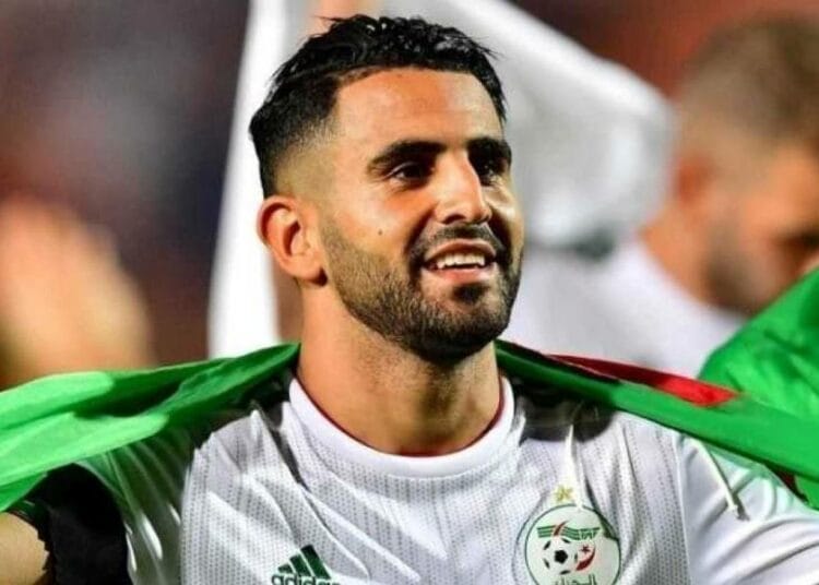 Critiqué, Mahrez répond sur les réseaux