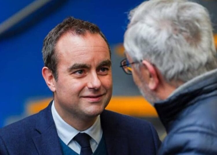 Franco-Algériens absents du nouveau gouvernement ? Franco-Algériens absents du nouveau gouvernement ?
