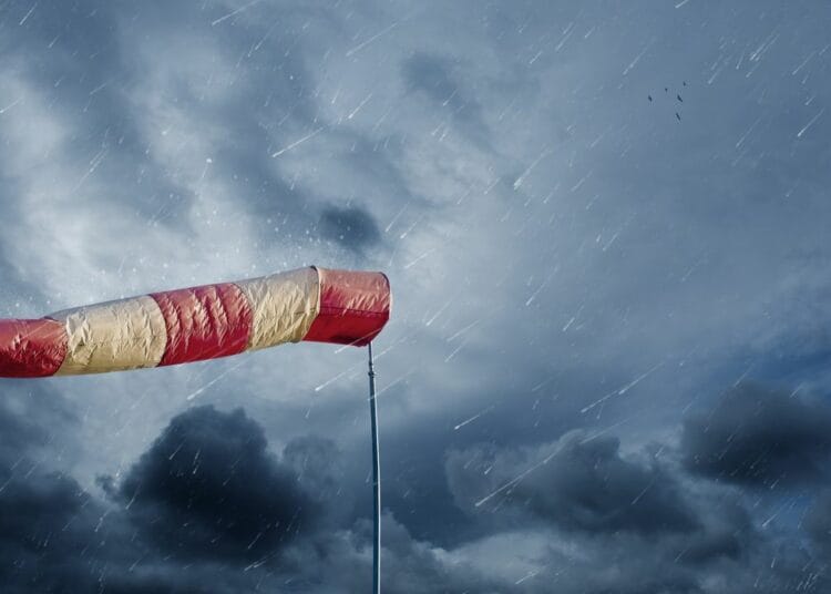 Tempête Benjamin en France : des rafales jusqu'à 130 km/h Tempête Benjamin en France : des rafales jusqu'à 130 km/h annoncées, une vigilance orange sur la façade atlantique