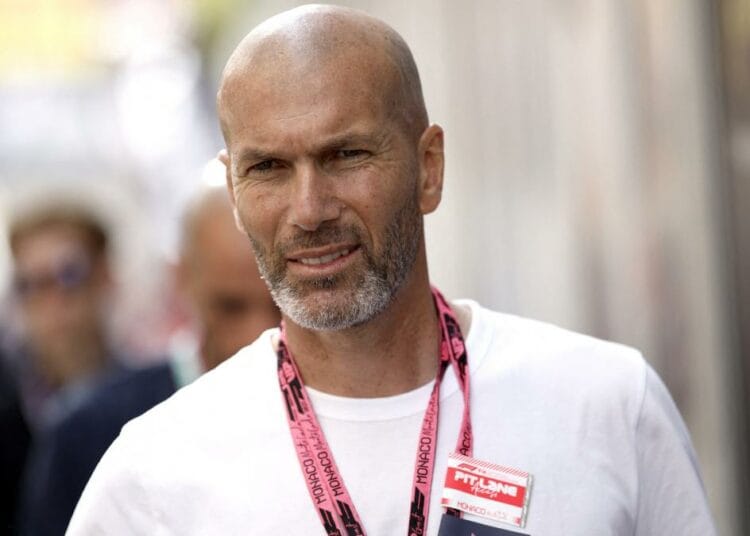 Zidane prêt à entraîner...comme son fils Zidane annule sa visite en Algérie : les raisons dévoilées