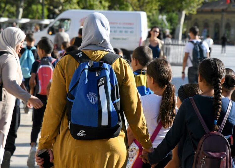 Élèves voilées en sortie scolaire : la polémique enfle