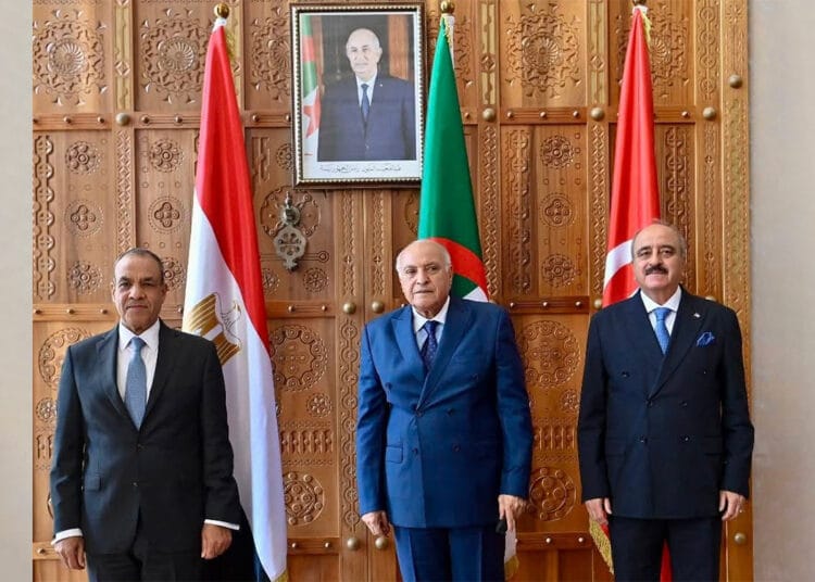 Réunion clé à Alger sur la crise en Libye : enjeux majeurs Réunion clé à Alger sur la crise en Libye : enjeux majeurs