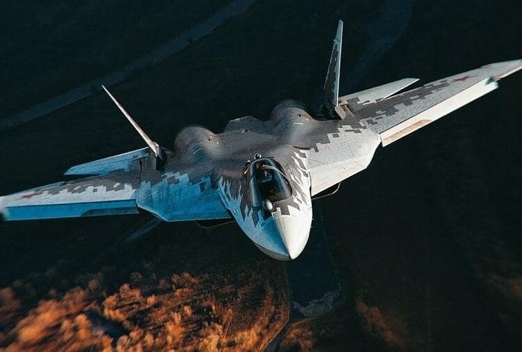 L’Algérie a-t-elle reçu ses premiers chasseurs Su-57 russes ? Algérie