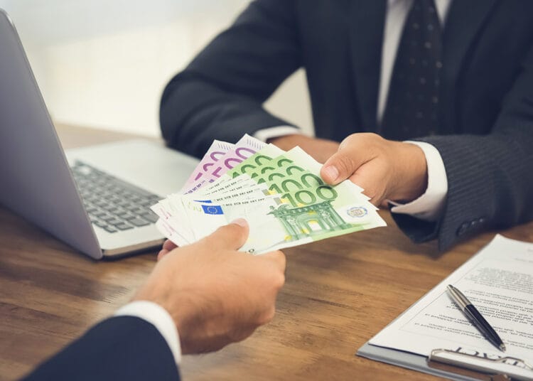 L'euro et le dinar algérien : un équilibre atteint ?