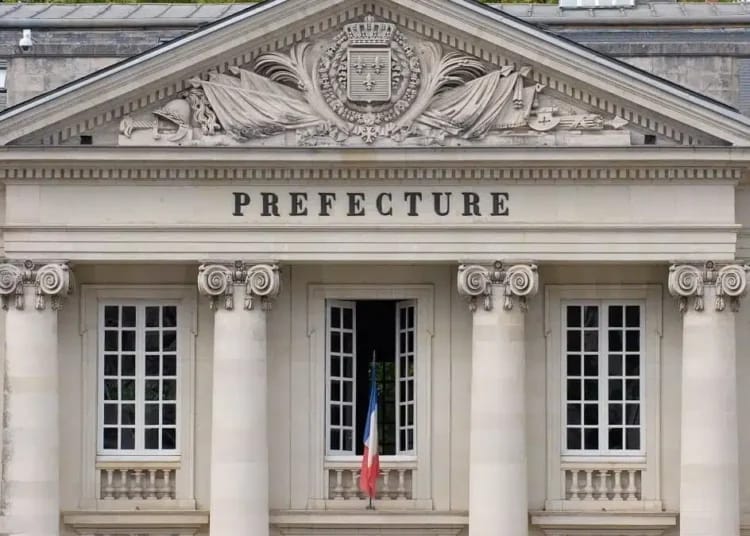 Bug technique en France : une étudiante algérienne bloquée