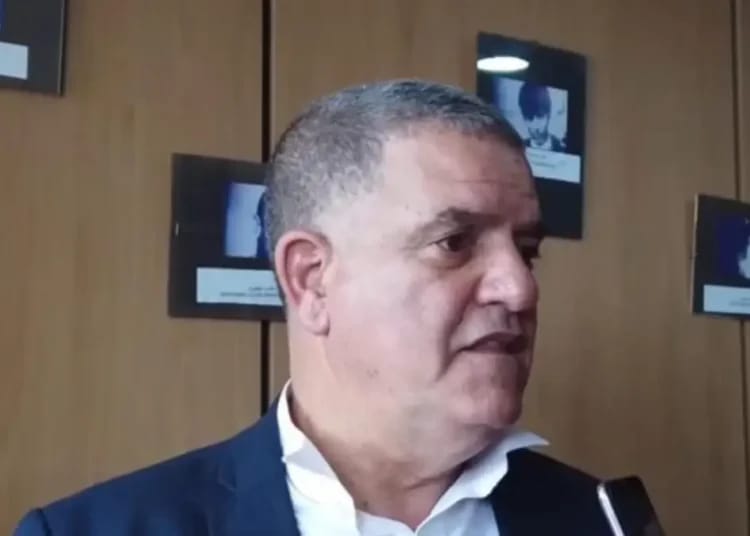 Chaib reçoit un geste émouvant de la présidence bouleversant Chaib reçoit un geste émouvant de la présidence bouleversant