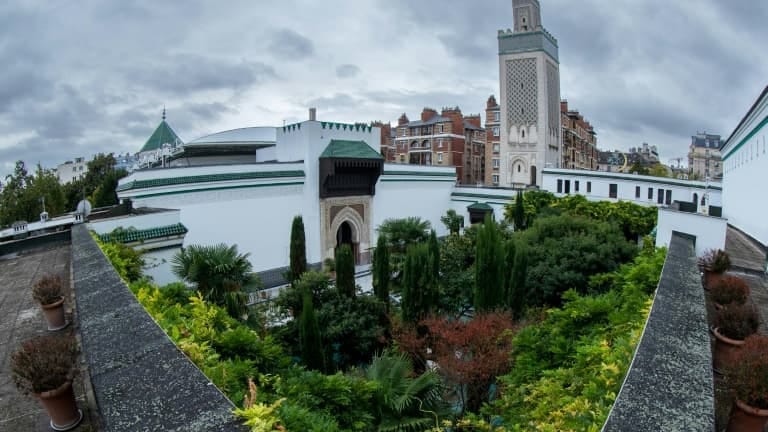 Grande Mosquée de Paris : sa riposte face à un rapport choc