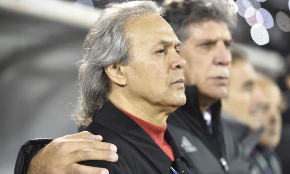 Portrait de Rabah Madjer lors d'un événement sportif en Algérie.